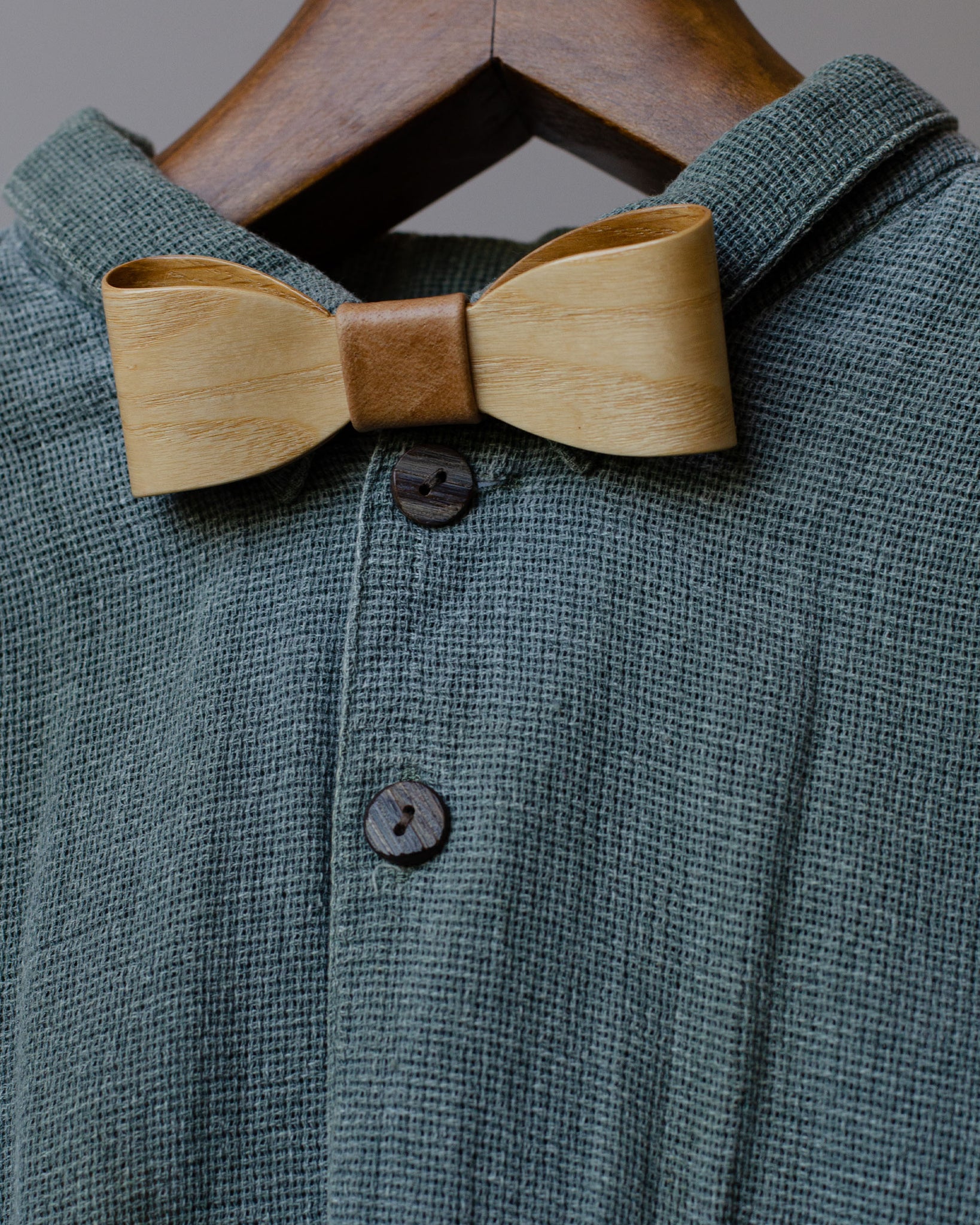 Ash Wood Bowtie