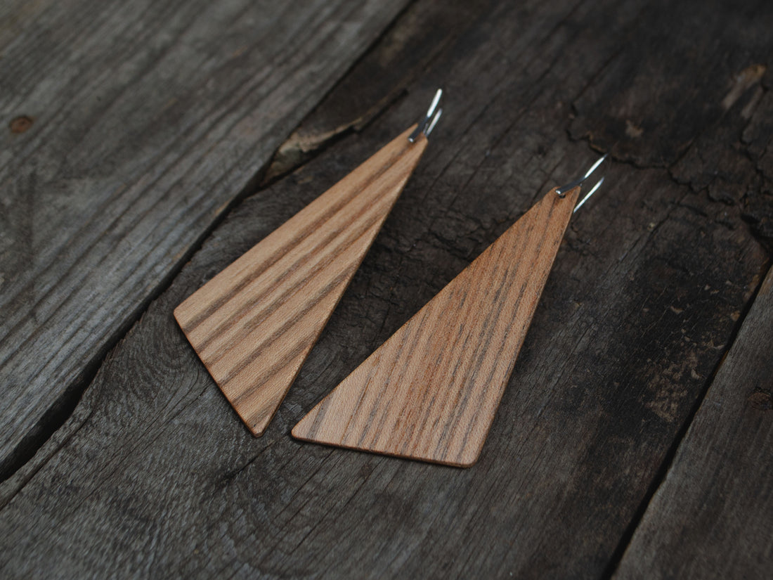 "Shape". Elm wood earrings