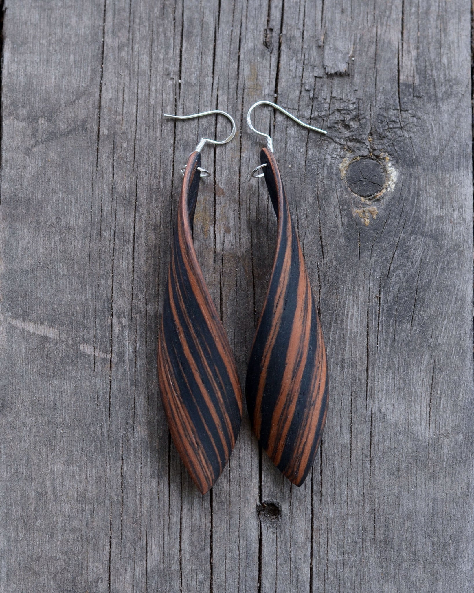 Wooden Earrings "Twist". Dark Makassar