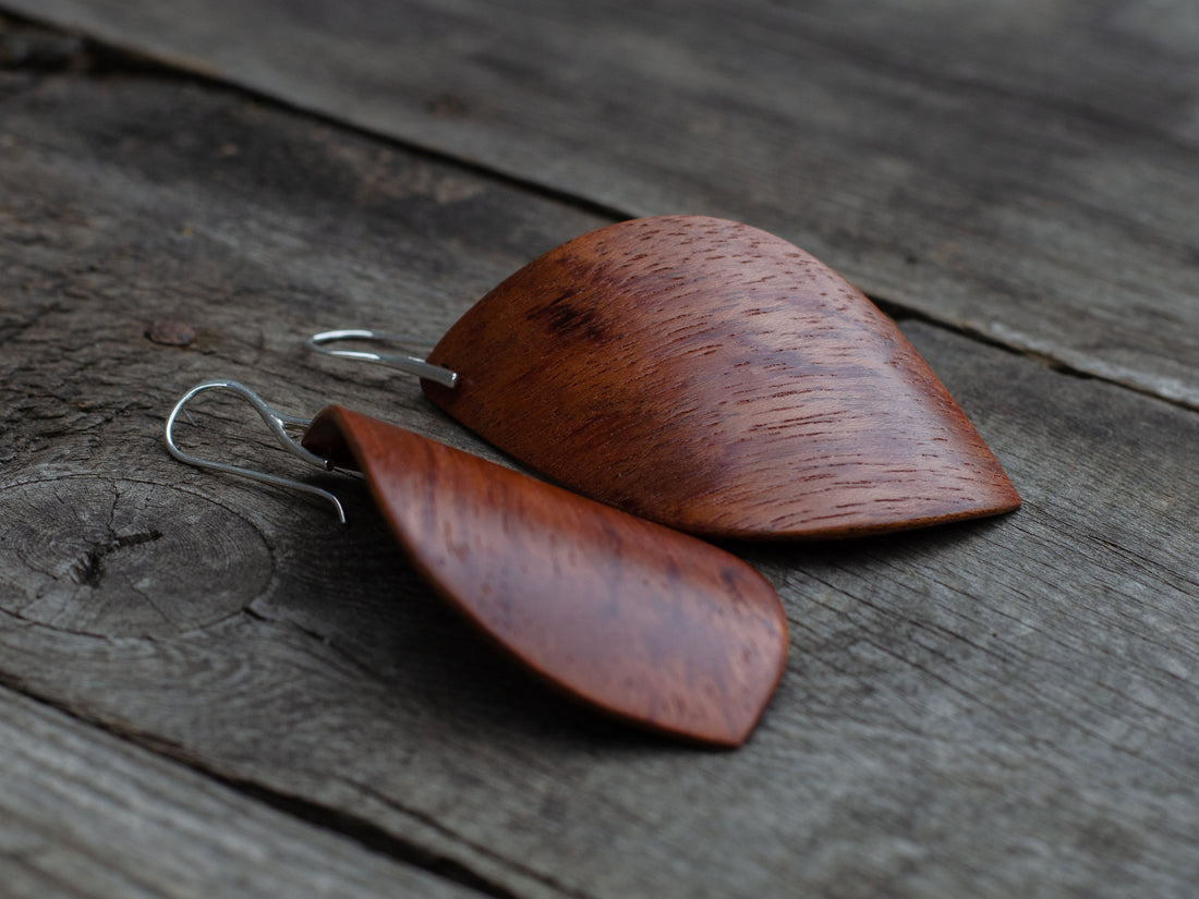"Leaf". Bubinga wood earrings