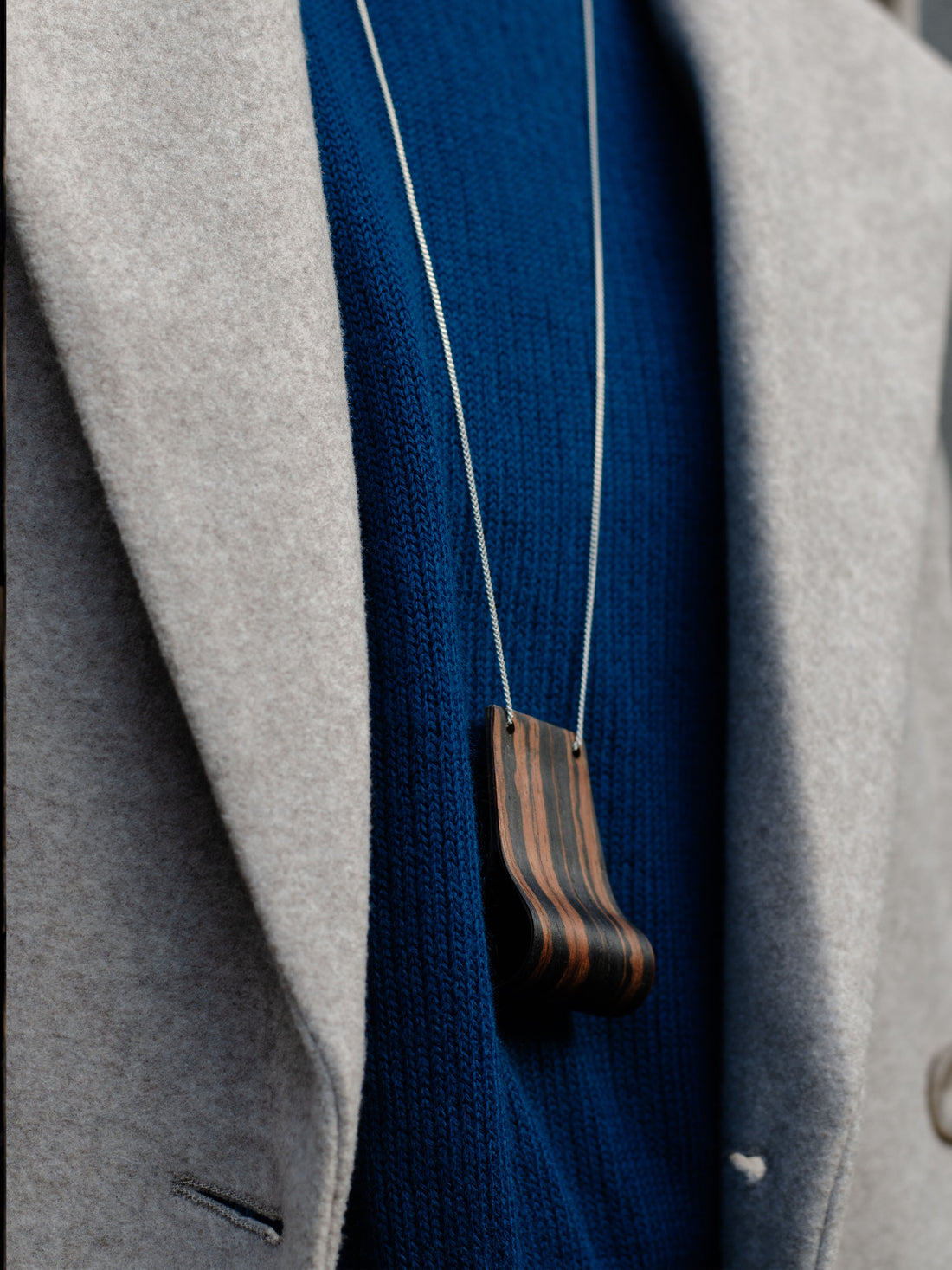 Geometric pendant "Drops". Dark Makassar