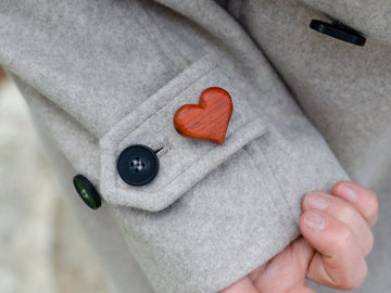 Брошка "Сърце" от Падук